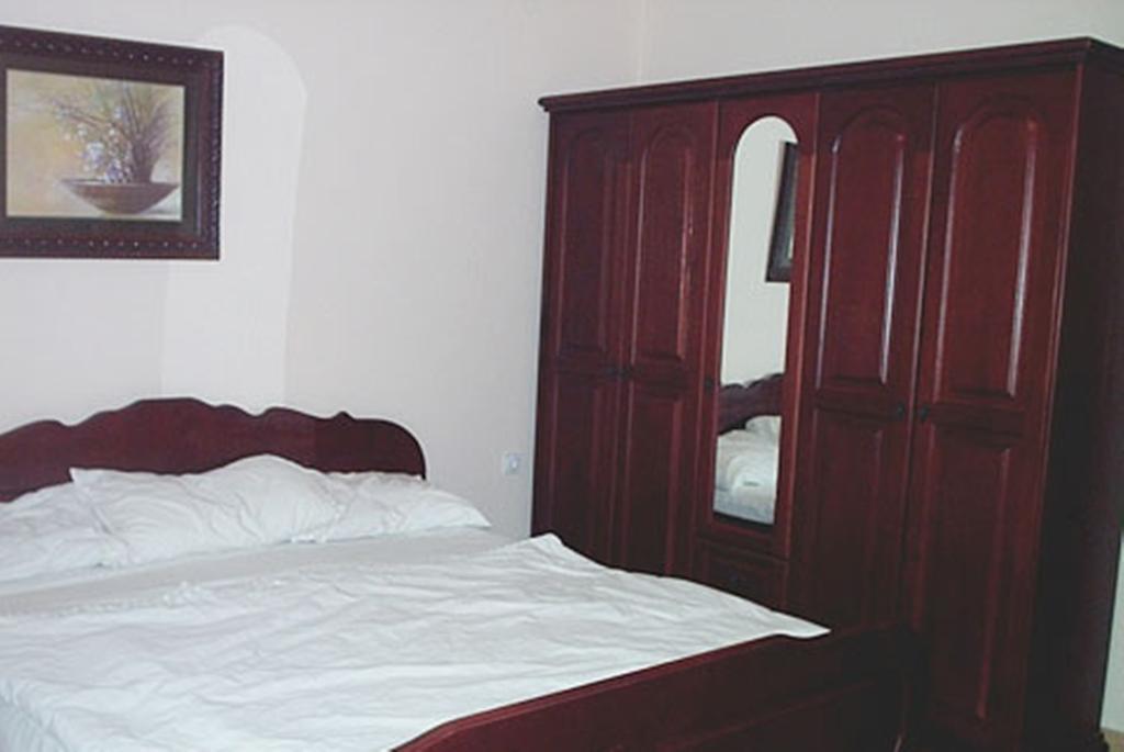 Di Vincenzo Inn Улцин Екстериор снимка